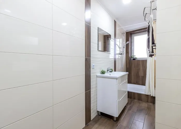 Апартаменти Center Vip *